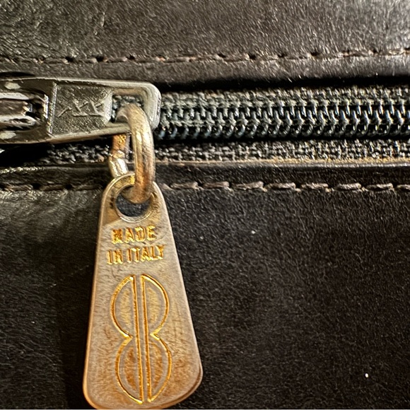 Bosca Italian leather snap wallet clutch sleek and beautiful - Picture 4 of 11